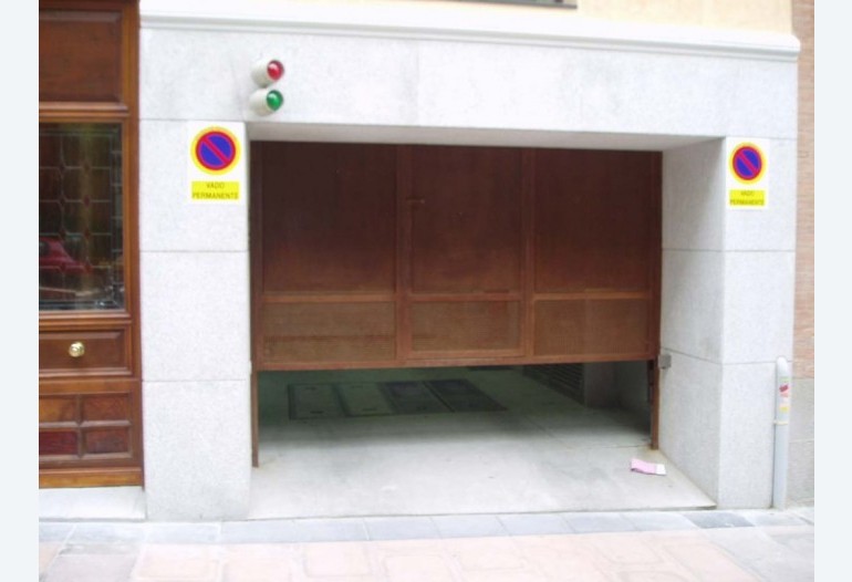 Puertas de Guillotina en Lugo